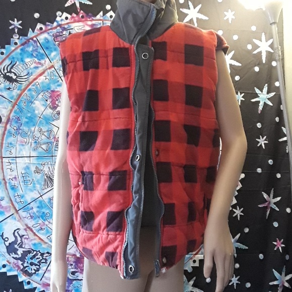 Reversible Vest - Picture 5 of 6